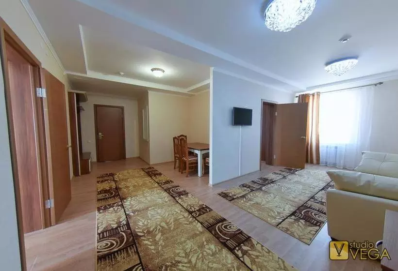 هتل Dostyk Luxe