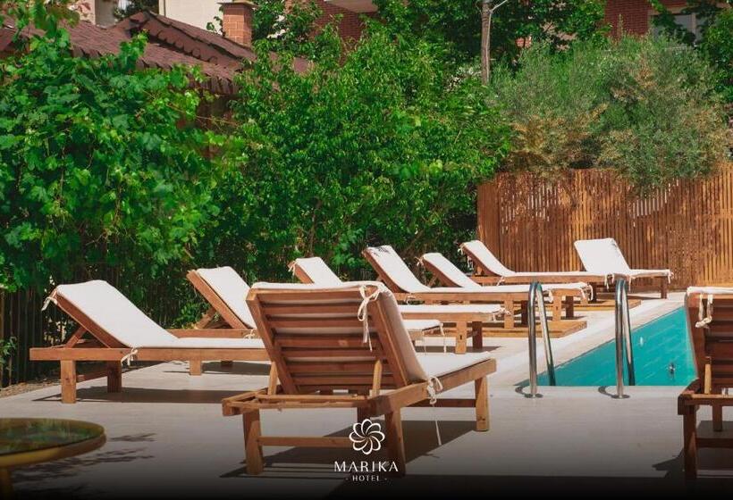 هتل Marika