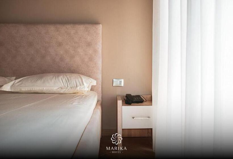 هتل Marika