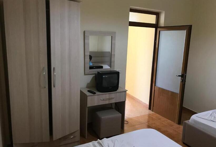 Отель President