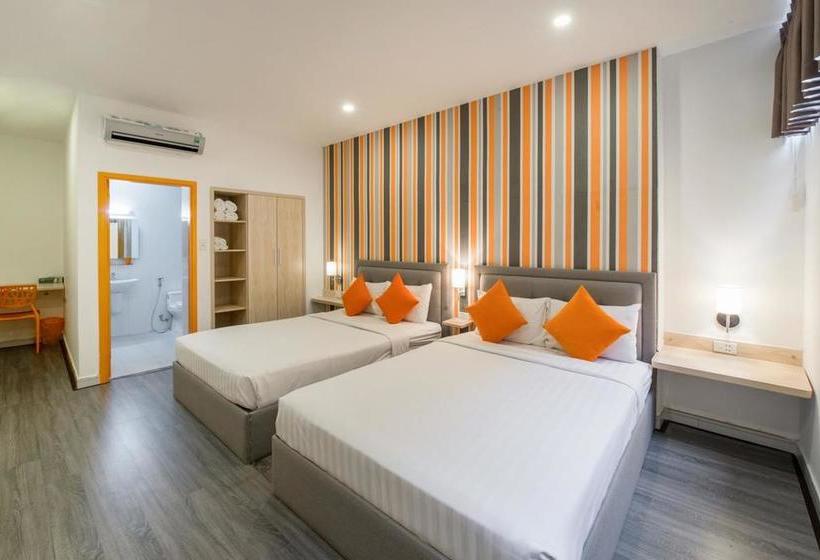 هتل Zoolut Stay 271