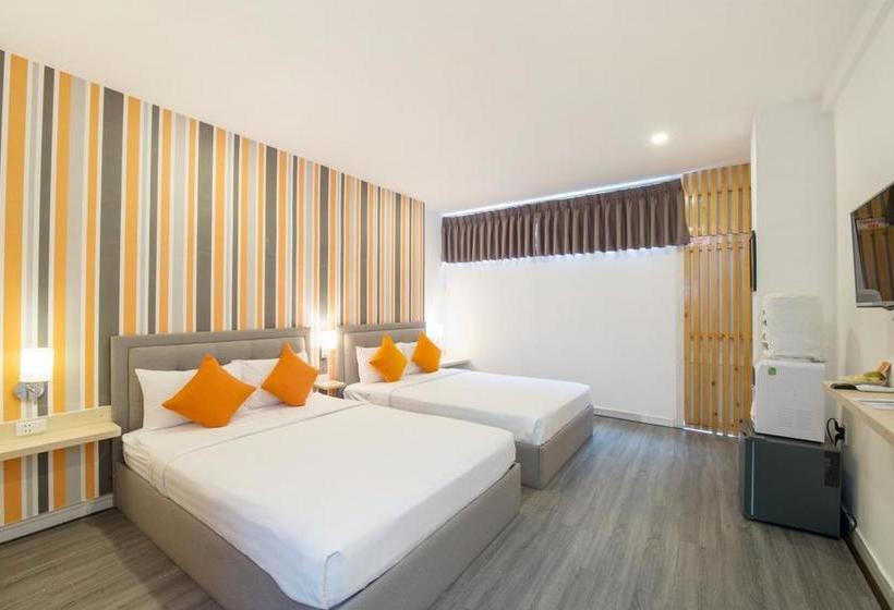 هتل Zoolut Stay 271