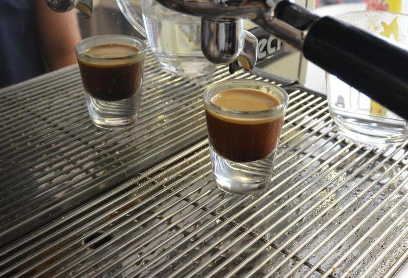 هتل Zoolut Stay 271