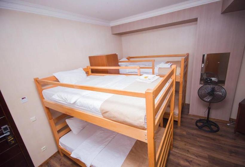 هاستل Orion Budget