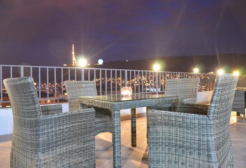 هاستل Orion Budget