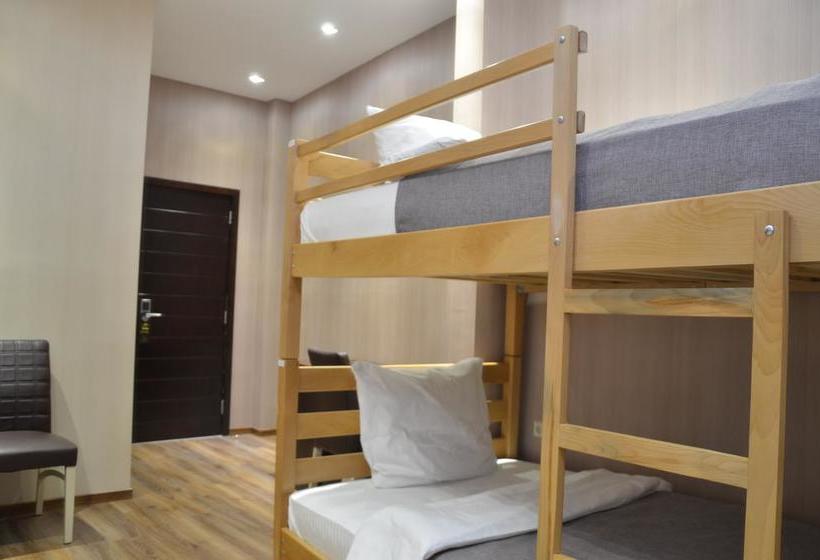 هاستل Orion Budget