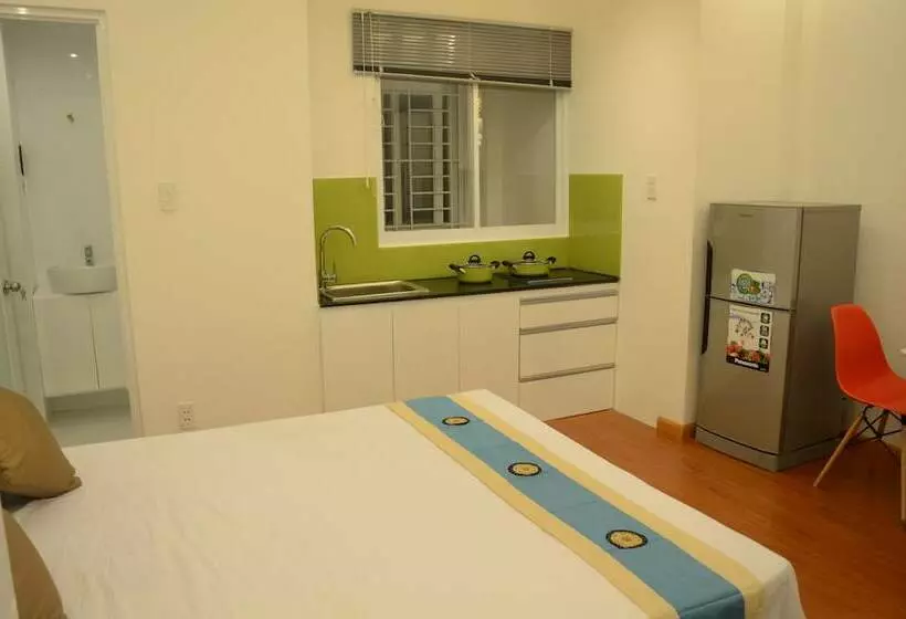 Smiley Apartment 2