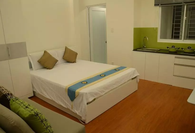 Smiley Apartment 2