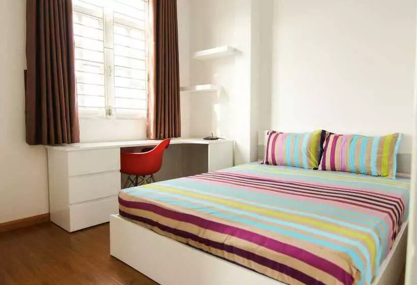 Smiley Apartment 2