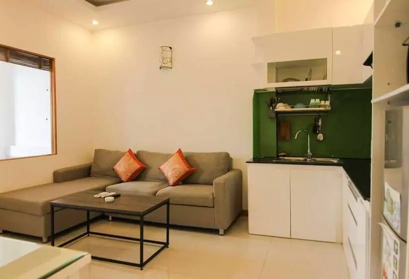 Smiley Apartment 2