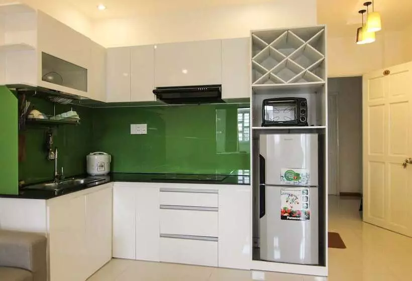 Smiley Apartment 2