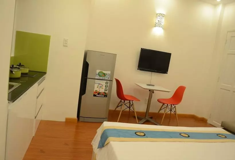 Smiley Apartment 2