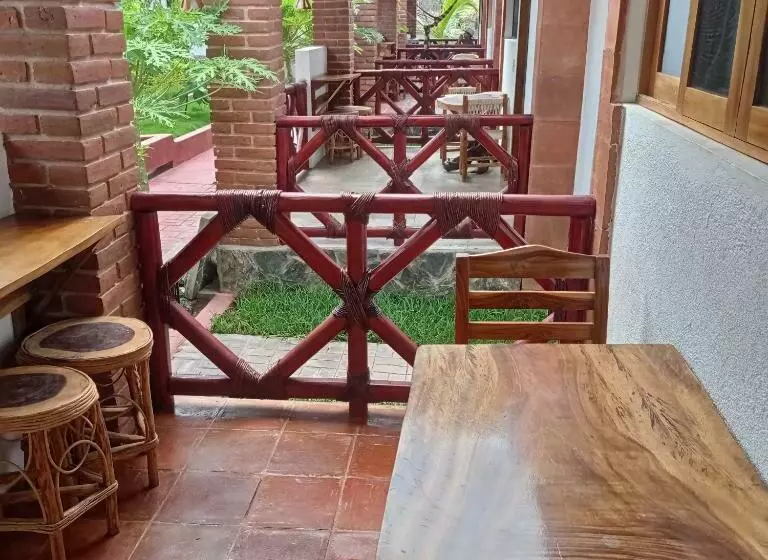 ユースホステル Bungalows Y Cabañas, Las Barracas De La Barra