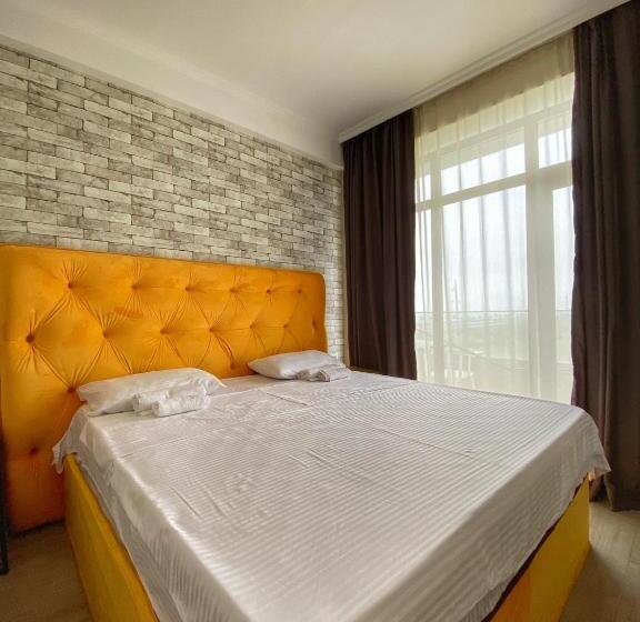 Etta S Sea Front Apt #410