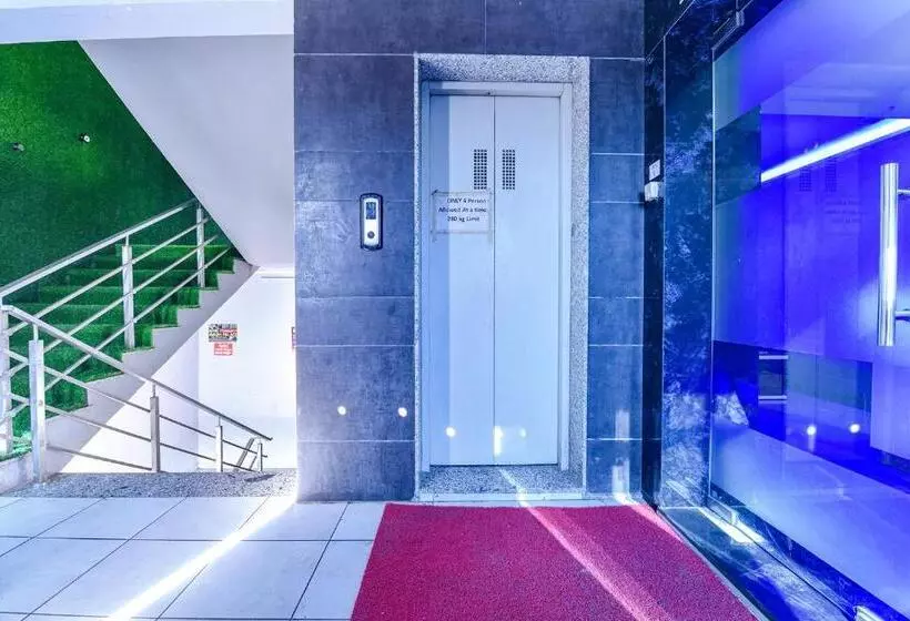 Fabhotel Avadh Palace