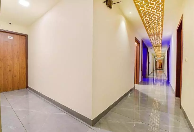 Fabhotel Avadh Palace