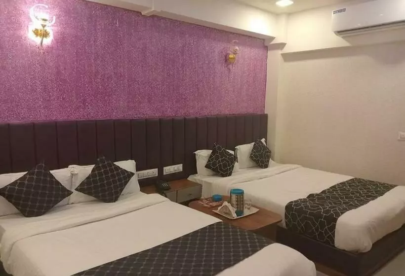Fabhotel Avadh Palace