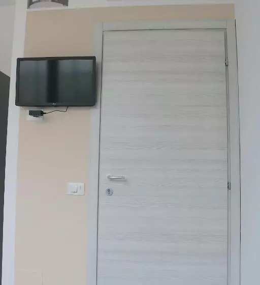 پانسیون Gambara Guests House
