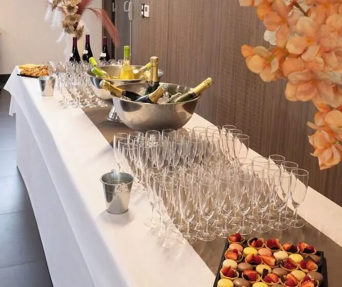 Hotelli Hôtel Au Château