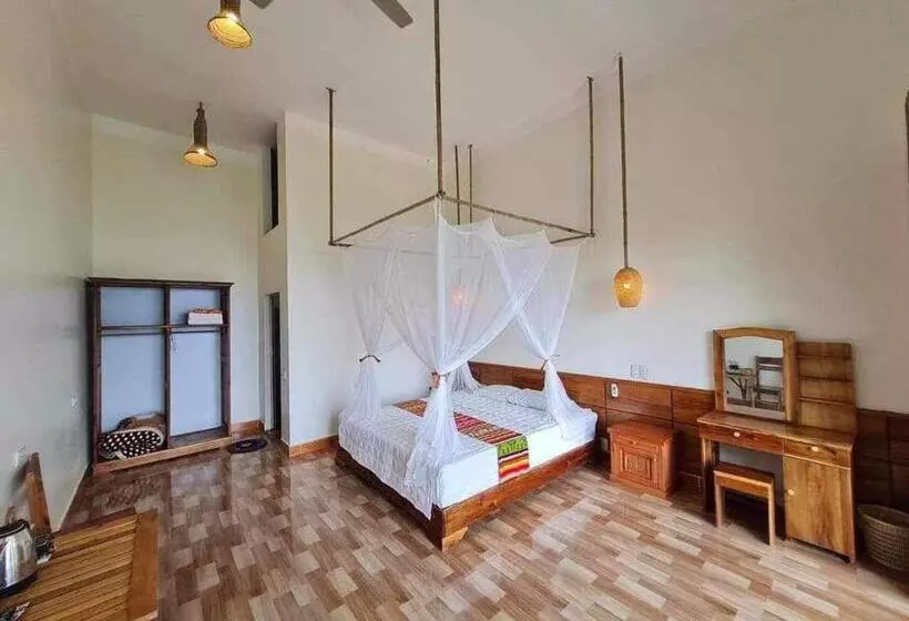 هتل Homestay Khánh đang