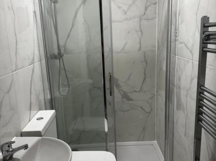 膳宿费 Cheetham Hill Guest House