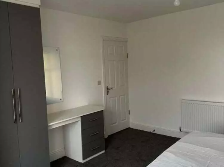 پانسیون Cheetham Hill Guest House