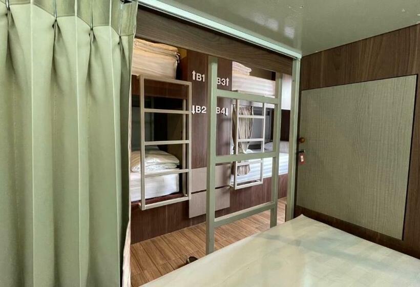 Comfort Zone Hostel @ Tha Pae