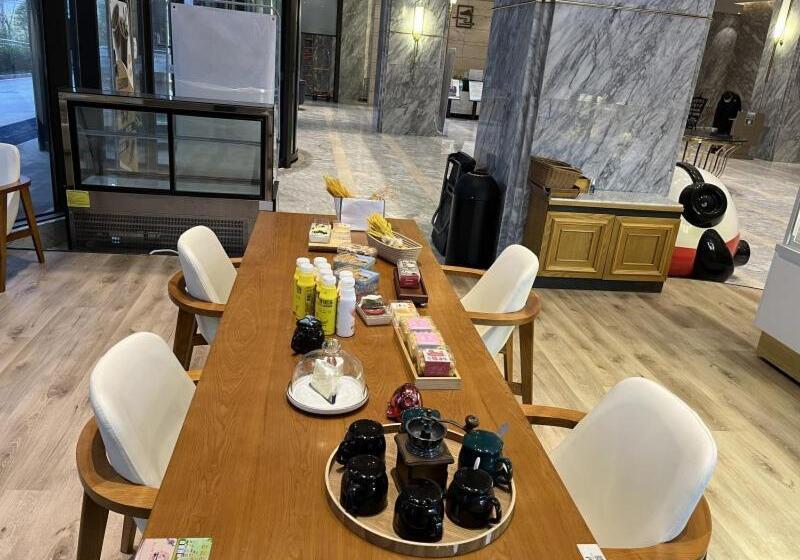 Greentree Eastern Hotel Yiwu International Trade City