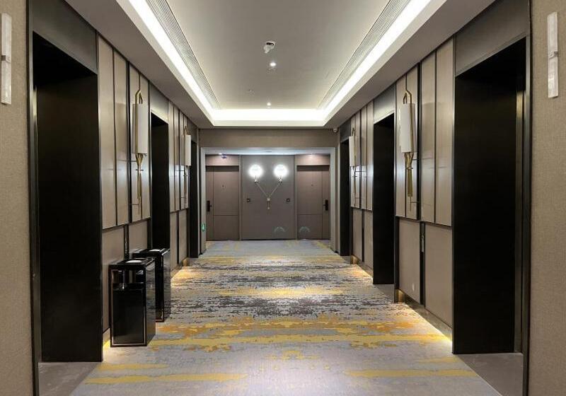 Greentree Eastern Hotel Yiwu International Trade City