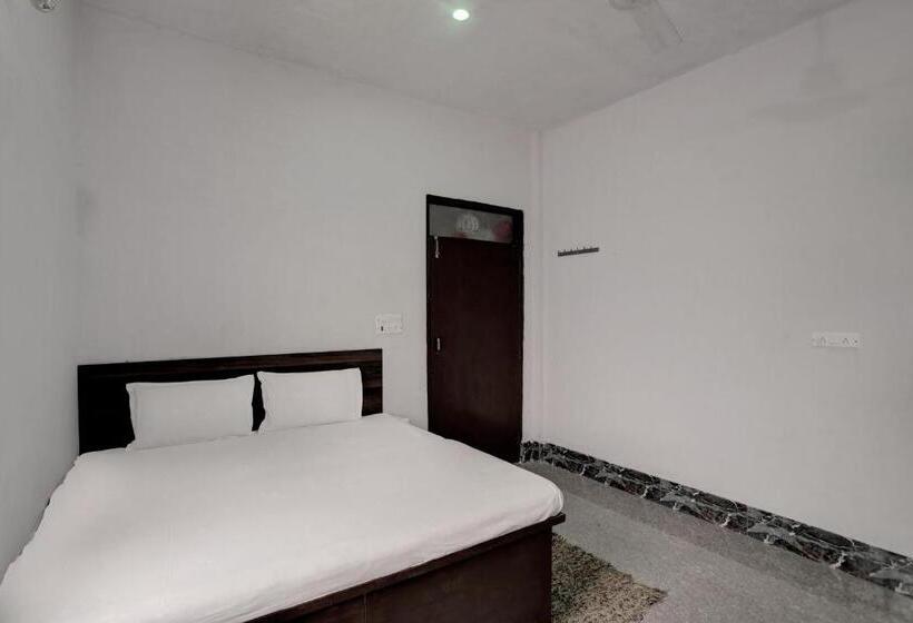 בית מלון כפרי Oyo Sweet Dreams