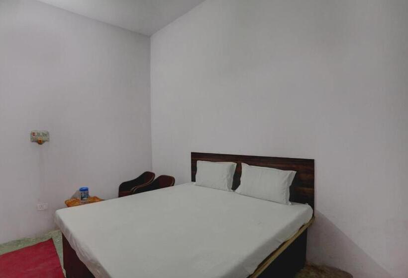 בית מלון כפרי Oyo Sweet Dreams