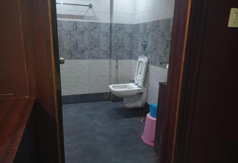 فندق The Brahmaputra