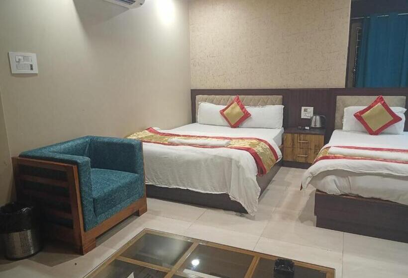 فندق The Brahmaputra