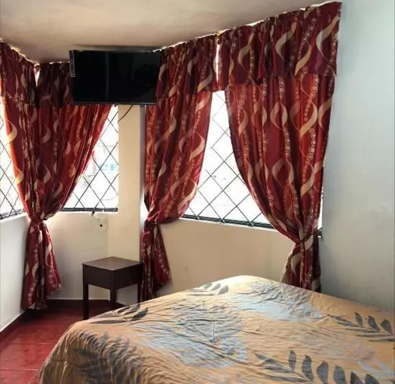 ペンション Hostal Quito Nayla