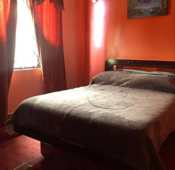 ペンション Hostal Quito Nayla
