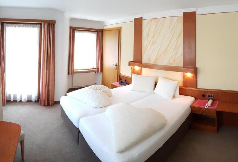 Soliva Hotel & Apartments