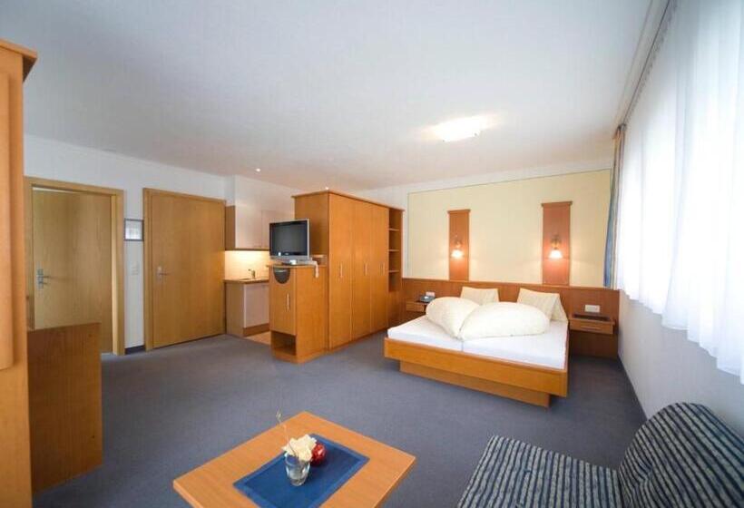 Soliva Hotel & Apartments