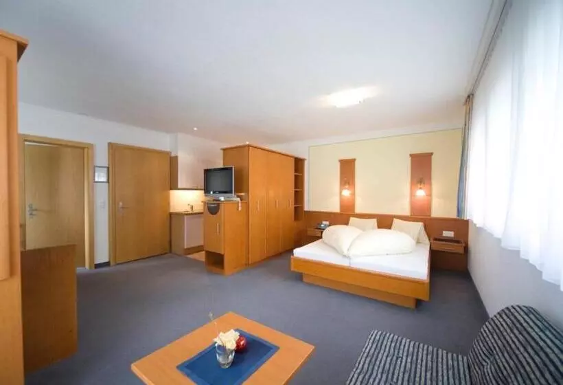 Soliva Hotel & Apartments