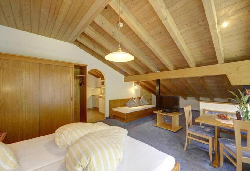 Soliva Hotel & Apartments