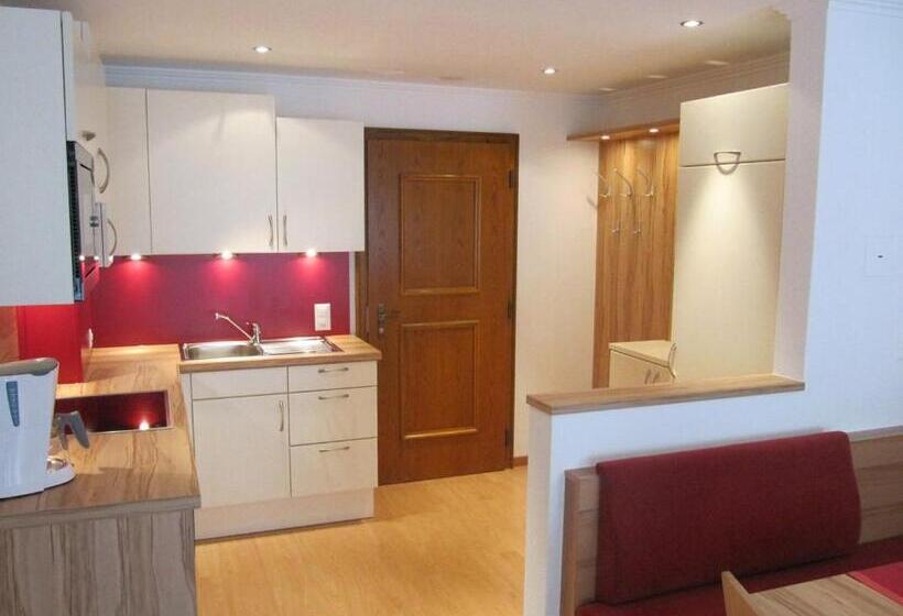 Soliva Hotel & Apartments