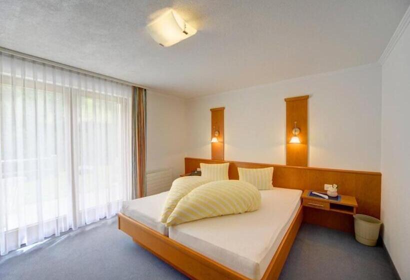 Soliva Hotel & Apartments