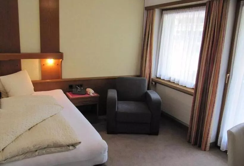 Soliva Hotel & Apartments