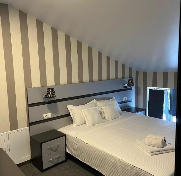 هتل Noblesse Bacău