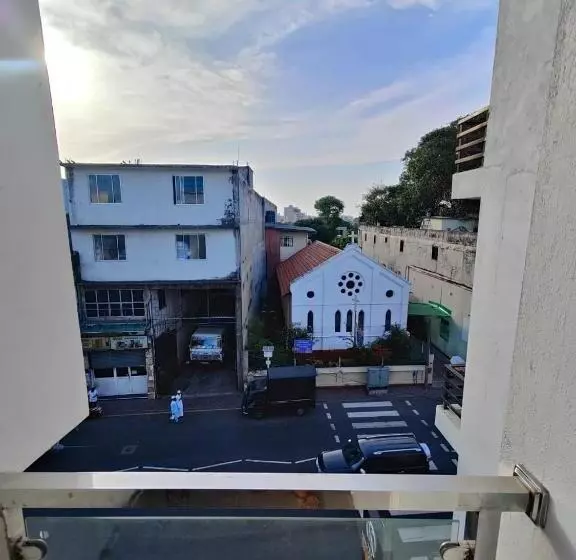 ホテル The Kings Colombo