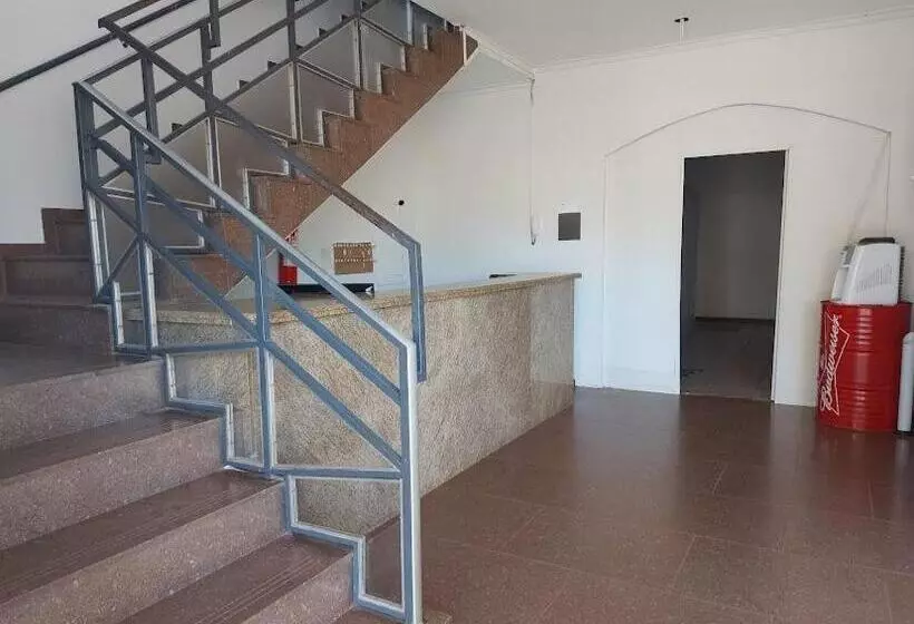 هتل Udi Hostel Hospedaria Economica
