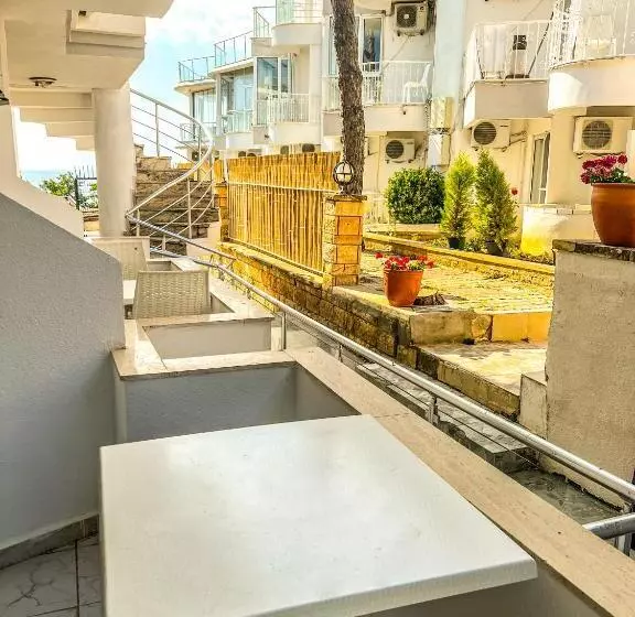 Mercan Otel
