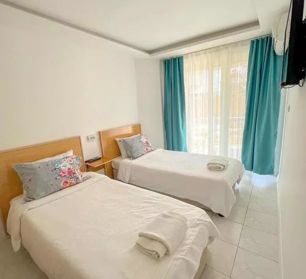 Mercan Otel