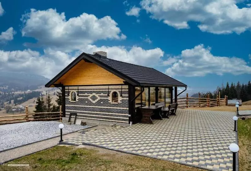 پانسیون Cabana La Fermă