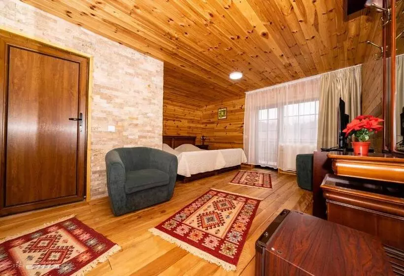 پانسیون Cabana La Fermă