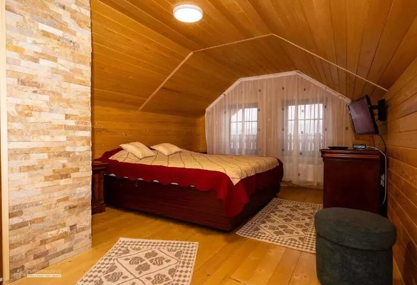 پانسیون Cabana La Fermă